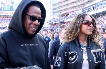 Lady Gaga on stage, Jay-Z with his daughter Blue Ivy, Jessica Alba, Emma Stone, and Pedro Pascal among the guests: how the 2026 Super Bowl went