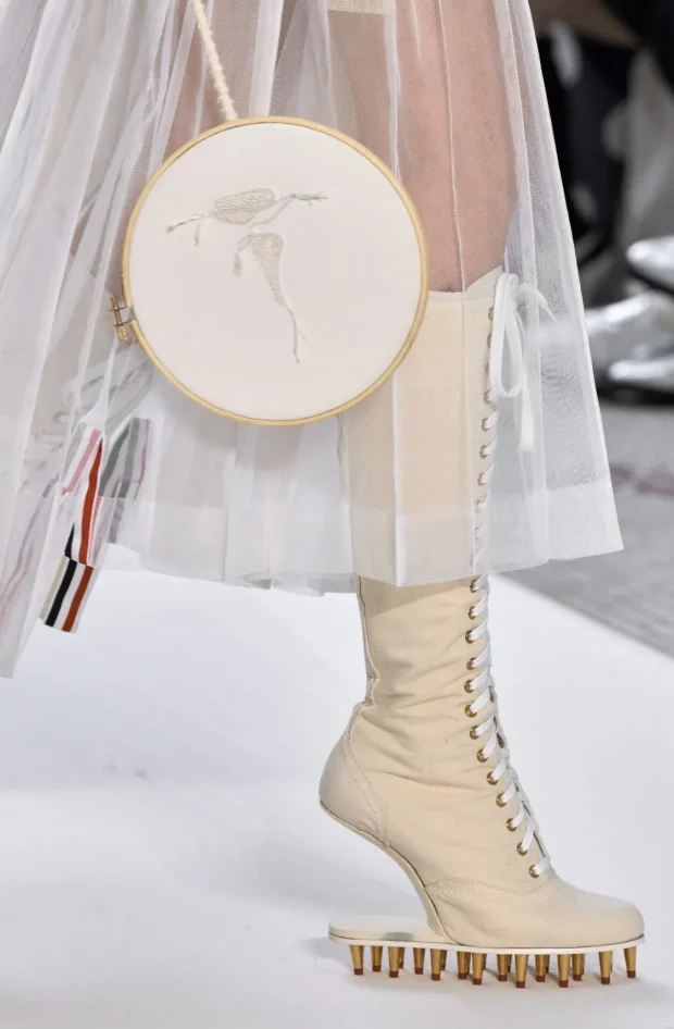 Thom Browne Couture осень-зима — 2024/Фото: Umberto Fratini/Gorunway