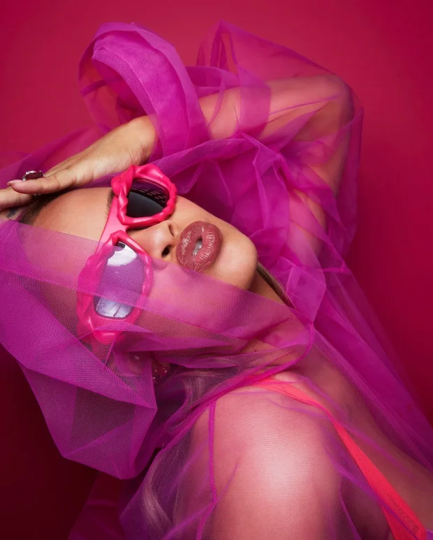 Рианна для Fenty Beauty/Фото: badgalriri/Instagram*