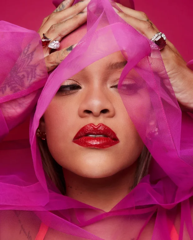 Рианна для Fenty Beauty/Фото: badgalriri/Instagram*