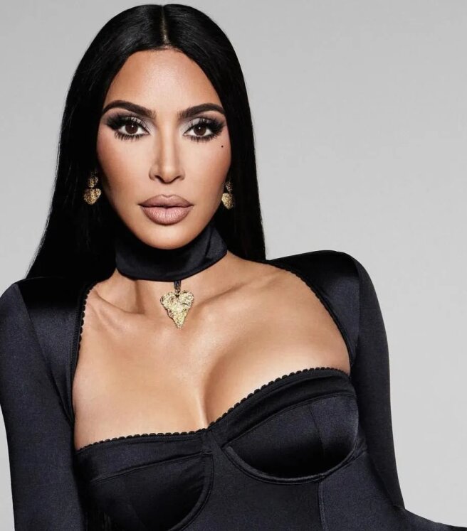 Kim Kardashian posed in a black corset for Skims