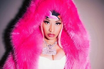 Nicki Minaj was fined for attempting to smuggle drugs from Amsterdam; during the arrest, the rapper broadcast live