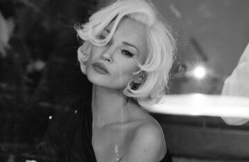 52-year-old Kate Moss poses as Marilyn Monroe.