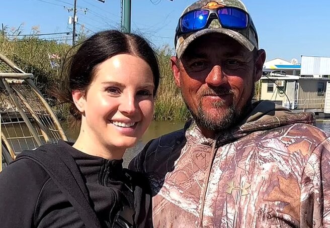 Guide and alligator hunter: what is known about Lana Del Rey's new boyfriend