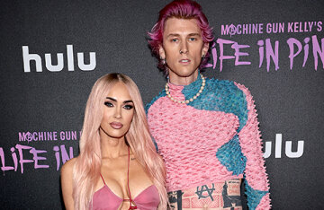 In the style of Barbie and Ken: Megan Fox and Colson Baker in pink outfits attended the premiere in New York