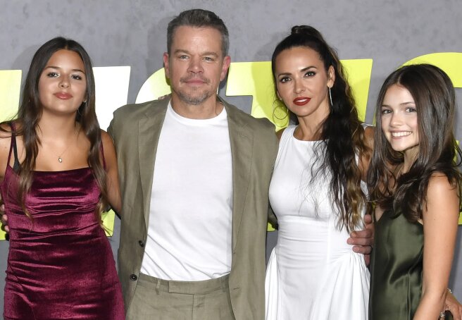 Matt Damon brings his wife and four daughters out into the world