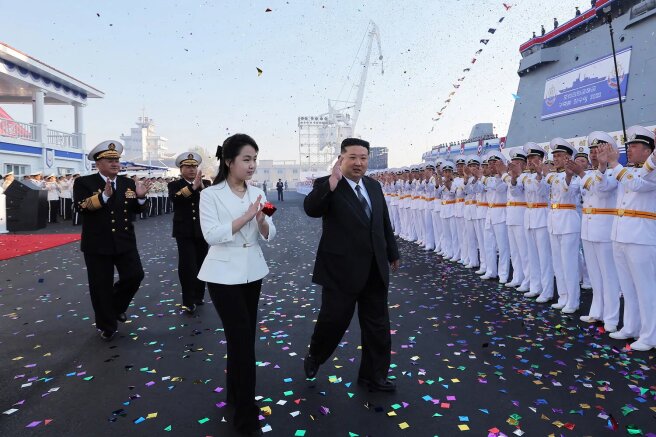 Ким Чен Ын с дочерью