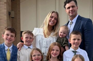 The most popular tradwife, Hannah Neeleman, is expecting her ninth child.