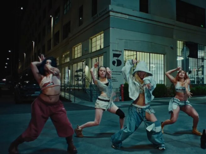 Шайло Джоли в клипе