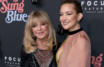 Goldie Hawn supported her daughter Kate Hudson at her New York premiere.