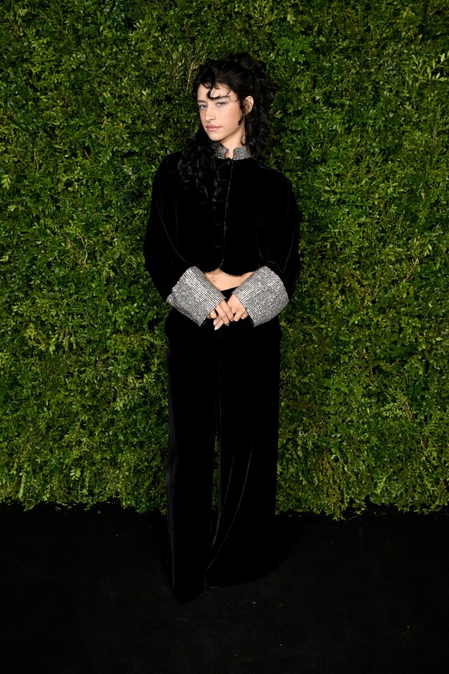 Одесса Эзайон