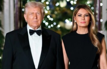 Donald and Melania Trump criticized for "depressing" Christmas card
