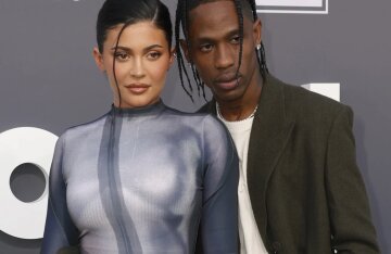 Travis Scott thinks Kylie Jenner is trying to get his attention by kissing Timothée Chalamet in public