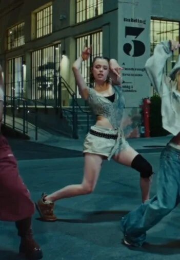 Шайло Джоли в клипе