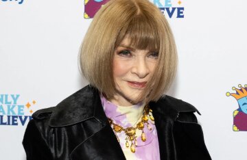 "More explosive than 'The Devil Wears Prada.'" A former Vogue editor has written a "revelatory" novel about the fashion industry.