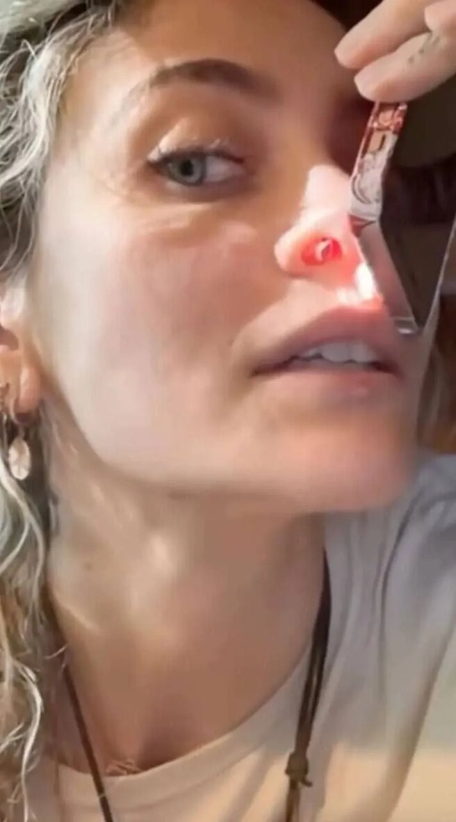  Пэрис Джексон