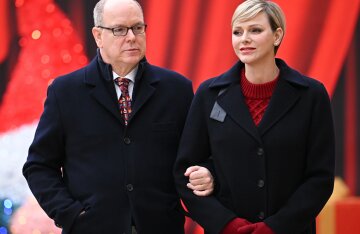 Princess Charlene and Prince Albert II visited the Christmas tree