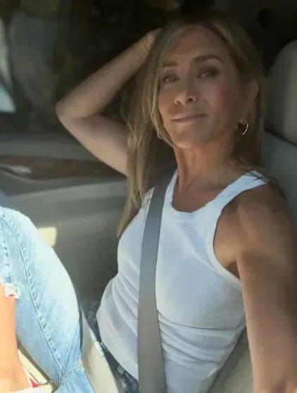 Дженнифер Энистон