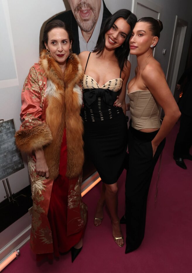 Сара Мунвес (главред W), Кендалл Дженнер и Хейли Бибер