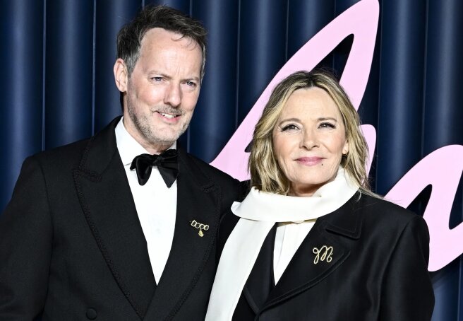 69-year-old "Sex and the City" star Kim Cattrall stepped out with her boyfriend.