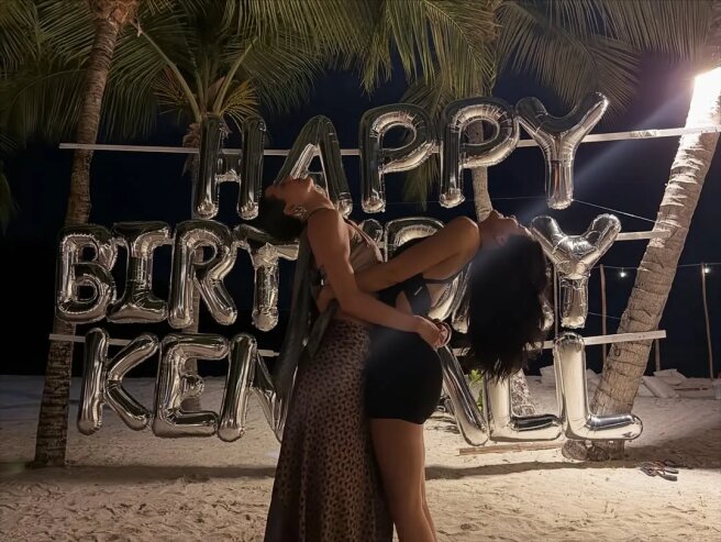 Кендалл и Кайли Дженнер