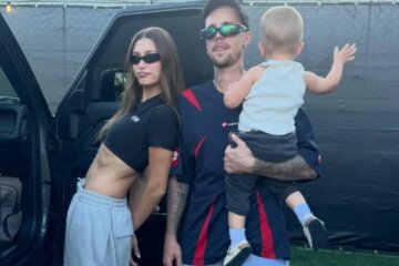 "No one will ever know what it took for me to be here." Hailey Bieber supported her husband Justin Bieber after his first concert in 10 years.