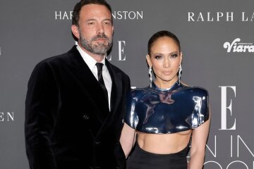 Jennifer Lopez and Ben Affleck have officially put their mansion up for sale