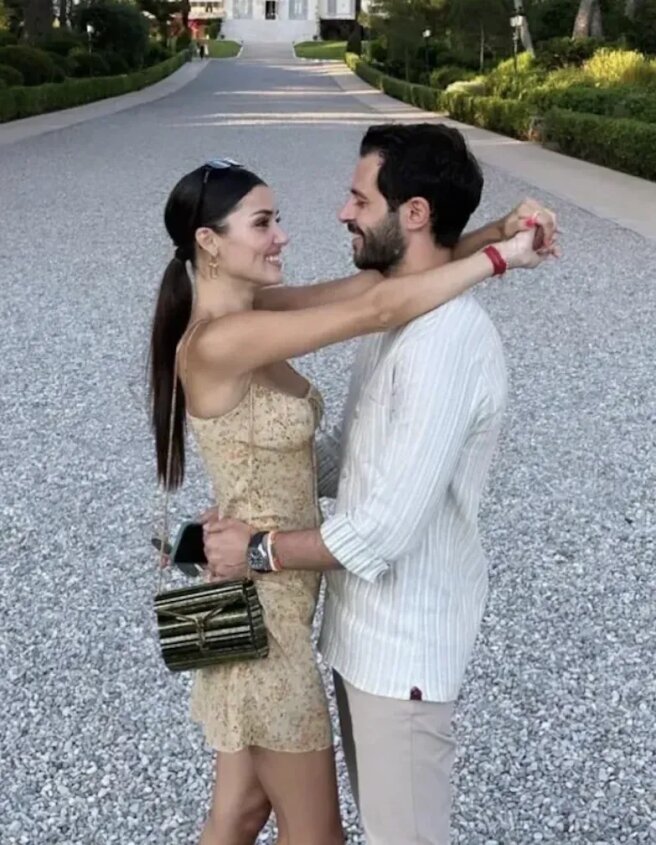 Ханде Эрчел и Хакан Сабанджи