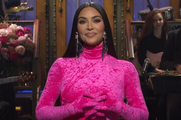 Jokes about divorce from Kanye West, plastic surgery and sex videos: Kim Kardashian debuted on the SNL show