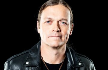 3 Doors Down frontman and founder Brad Arnold has died.