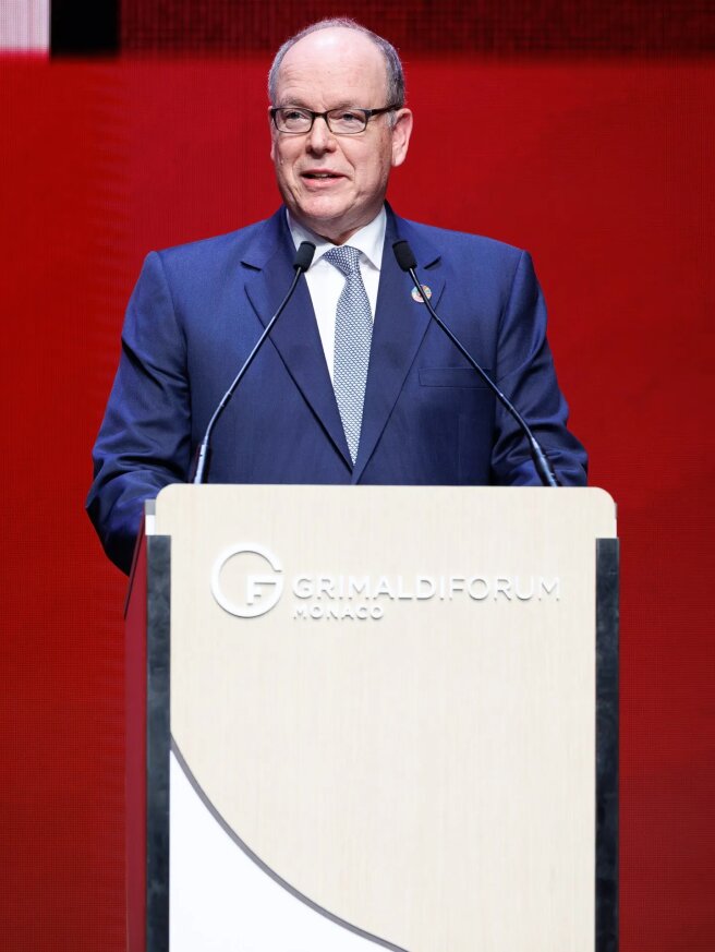 Князь Альбер II