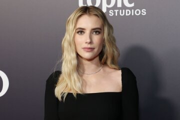 Emma Roberts broke up with the father of her child Garrett Hedlund