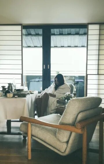 Эмили Ратаковски в Японии