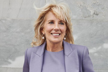 US First Lady Jill Biden appeared on the cover of Harper's Bazaar and gave an interview: "I am a woman who loves to work"