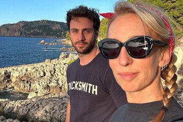 Aaron Taylor-Johnson Shares Vacation Photos With Wife