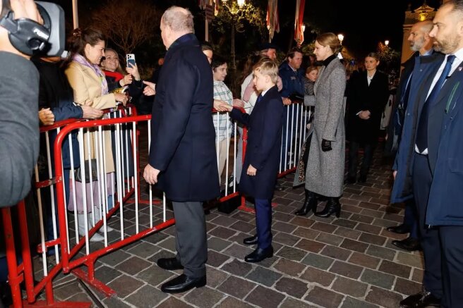 Князь Альбер II, принц Жак и княгиня Шарлен