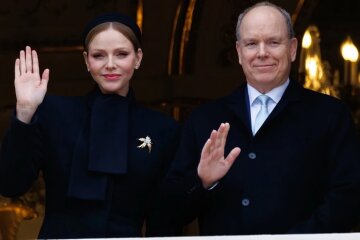 Princess Charlene and Prince Albert II made a public appearance in Monaco with their children.