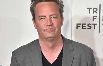 Matthew Perry's ex-lover said that the actor "glued his hands" while trying to cope with drug addiction