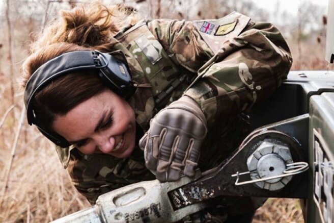 Kate Middleton tried on a military uniform on the occasion of the Day of the Armed Forces of Great Britain