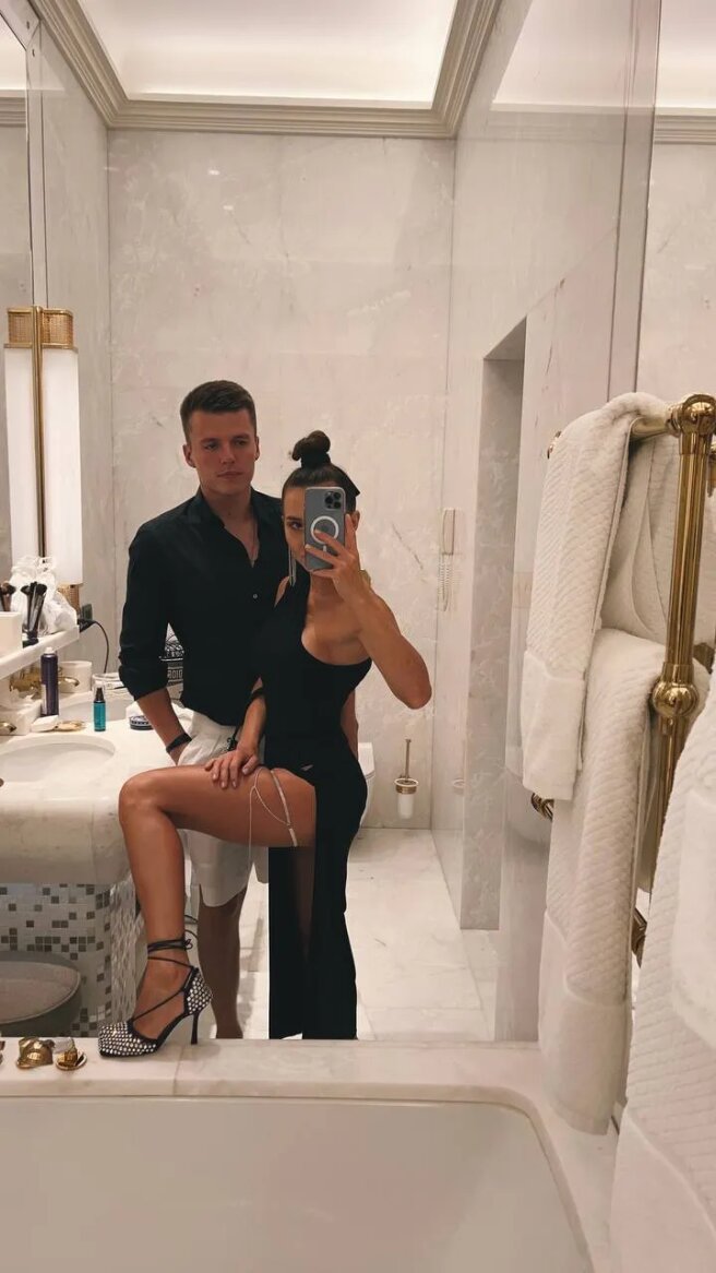 Артём и Валерия Чекалины