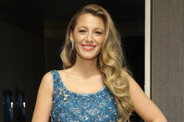 Blake Lively in a mermaid dress at an evening dedicated to Pharrell Williams' jewelry collection