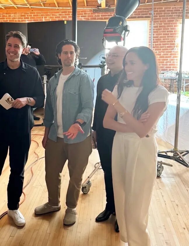 Меган Маркл с членами команды As Ever