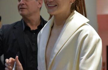 Emma Stone at the Kinds of Kindness press conference, 2024 Cannes Film Festival