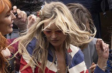 Kate Moss and Naomi Campbell met at the parade in honor of the platinum jubilee of Queen Elizabeth II