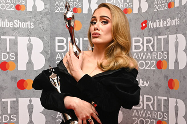 Adele's triumph, Courteney Cox's rare outing with her boyfriend and Måneskin's loss: how the Brit Awards ceremony went