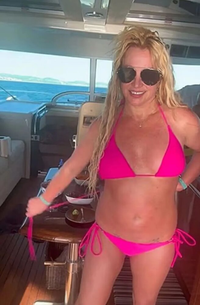 Бритни Спирс