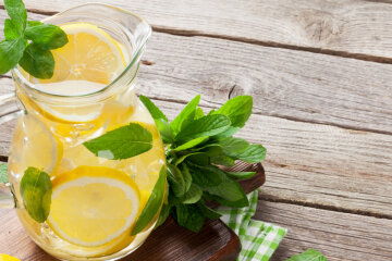 Cooling off in the heat: the perfect recipe for homemade lemonade