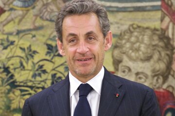 Nicolas Sarkozy has refused to eat prison food because he fears he will be poisoned.