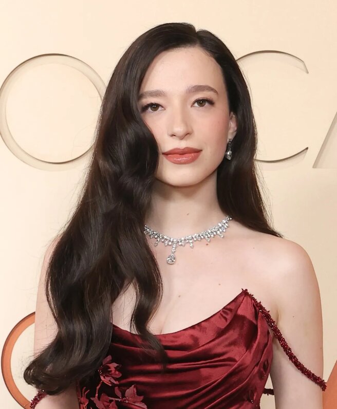 Майки Мэдисон в Vivienne Westwood