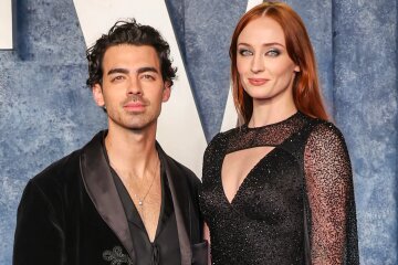 "Twisted the Knife." Joe Jonas Upset by Sophie Turner's Birthday Post for New Boyfriend